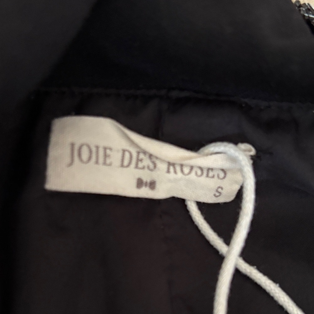 Elegant Black Short Sleeve beaded Blazer in S - Picture 4 of 9